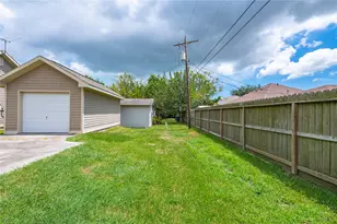 2621 31st Ave N, Texas City, TX 77590 - Photo 23