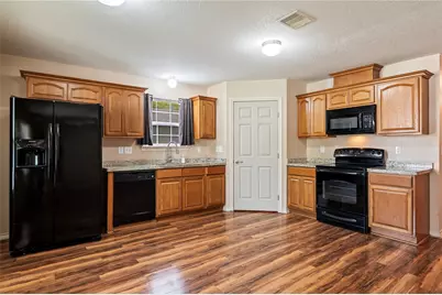 2621 31st Avenue N, Texas City, TX 77590 - Photo 9
