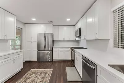 2 Summer Morning Court, The Woodlands, TX 77381 - Photo 13