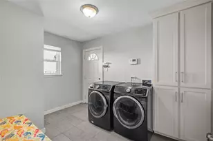 10303 Greenwillow Dr, Houston, TX 77035 - Photo 29