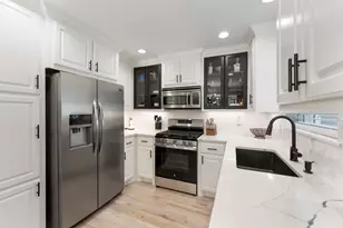 10 E White Willow Cir, Spring, TX 77381 - Photo 11