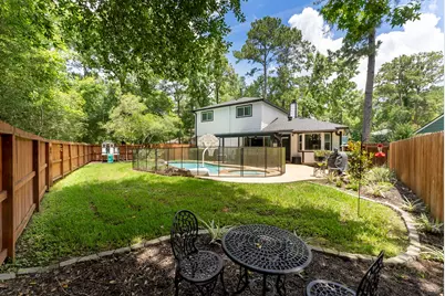 10 E White Willow Circle, The Woodlands, TX 77381 - Photo 29