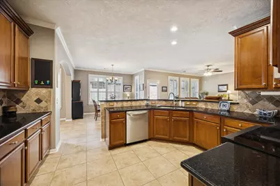 2413 Alamanni Drive, Pearland, TX 77581 - Photo 9