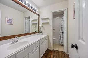 2904 Laurel Brook Ln, Pearland, TX 77584 - Photo 17