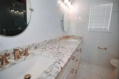 8006 Richmond Avenue, Houston, TX 77063 - Photo 23