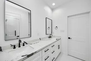 5029 Broom St, Houston, TX 77091 - Photo 11