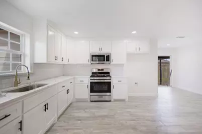 2713 Hearne Drive, Pasadena, TX 77502 - Photo 3