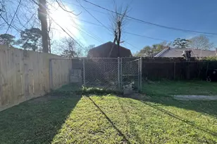 6314 Hanley Ln, Houston, TX 77016 - Photo 19