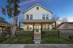 910 Northwood St, Houston, TX 77009 - Photo 1