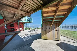 1121 6th St, San Leon, TX 77539 - Photo 41