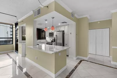 5150 Hidalgo Street #202, Houston, TX 77056 - Photo 7