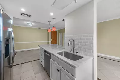 5150 Hidalgo Street #202, Houston, TX 77056 - Photo 13