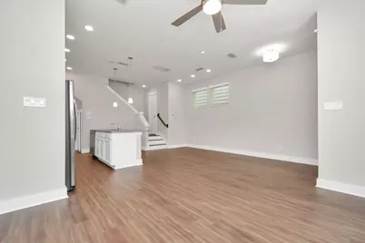 752 Strawberry Pines Court, Houston, TX 77009 - Photo 9