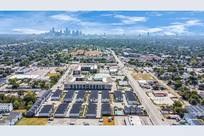 752 Strawberry Pines Court, Houston, TX 77009 - Photo 43