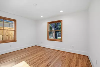 2409 Dorrington Street, Houston, TX 77030 - Photo 7