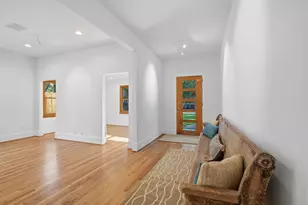 2409 Dorrington St, Houston, TX 77030 - Photo 9