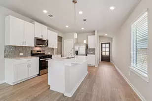 29130 Farmhouse Ests Dr, Waller, TX 77484 - Photo 5