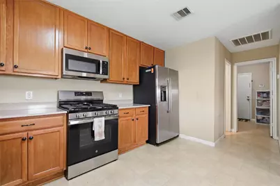 2727 Skyview Crest Court, Houston, TX 77047 - Photo 11