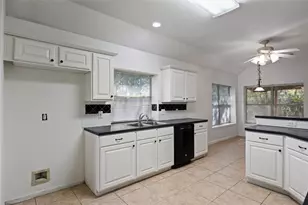 16926 Cobbler Crossing Dr, Sugar Land, TX 77498 - Photo 13