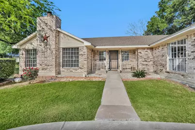 6878 Kingston Cove Lane, Willis, TX 77318 - Photo 5
