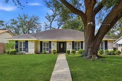 7215 Ridge Oak Drive, Houston, TX 77088 - Photo 1