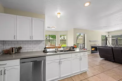 4106 Rocky Bend Drive, Sugar Land, TX 77479 - Photo 17