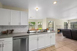 4106 Rocky Bend Dr, Sugar Land, TX 77479 - Photo 17