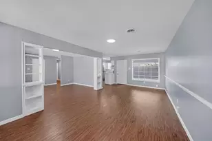 11202 Waxwing St, Houston, TX 77035 - Photo 3