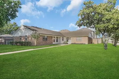 11202 Waxwing Street, Houston, TX 77035 - Photo 9