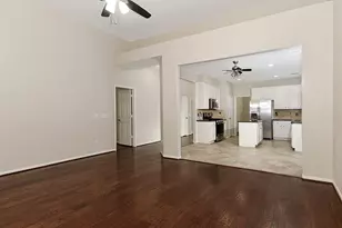 174 S Winterport Cir, The Woodlands, TX 77382 - Photo 9