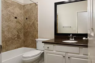 174 S Winterport Cir, The Woodlands, TX 77382 - Photo 13