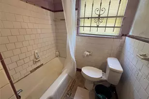 7434 Magnolia St, Houston, TX 77023 - Photo 17