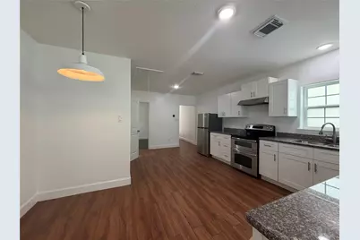 2819 Avenue K, Galveston, TX 77550 - Photo 9