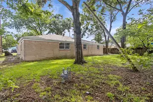 3114 Carolyn St, Bacliff, TX 77518 - Photo 27