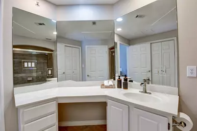 2400 McCue Road #448, Houston, TX 77056 - Photo 17