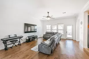 24622 Emerald Pool Falls Dr, Tomball, TX 77375 - Photo 9