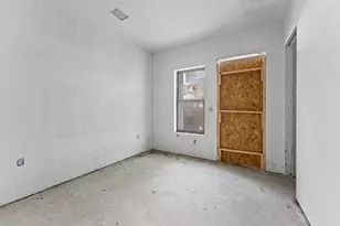 918 Patterson St, Houston, TX 77007 - Photo 7
