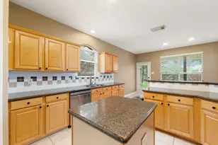 4030 Harwood Dr, Sugar Land, TX 77479 - Photo 9