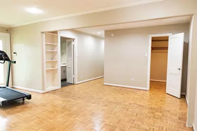 5564 Aspen Street, Bellaire, TX 77401 - Photo 23