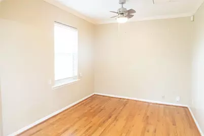 5564 Aspen Street, Bellaire, TX 77401 - Photo 27