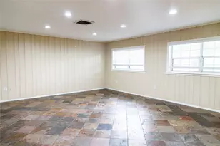 5564 Aspen St, Bellaire, TX 77401 - Photo 11