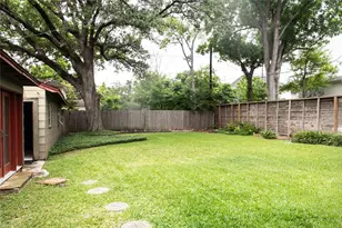5564 Aspen St, Bellaire, TX 77401 - Photo 29