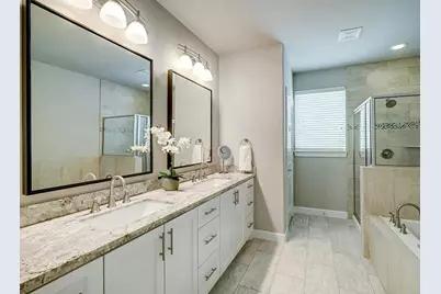 870 Wakefield Drive #B, Houston, TX 77018 - Photo 13