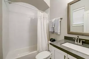 870 Wakefield Dr, Houston, TX 77018 - Photo 19