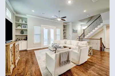 870 Wakefield Drive #B, Houston, TX 77018 - Photo 3