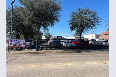 3410 Dunvale Road, Houston, TX 77063 - Photo 3