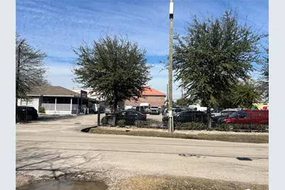 3410 Dunvale Road, Houston, TX 77063 - Photo 5