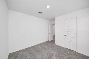 1310 Bison View Ln, Sealy, TX 77474 - Photo 13