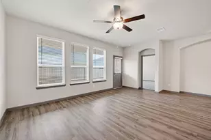 2119 Spring Hollow Dr, Baytown, TX 77521 - Photo 19