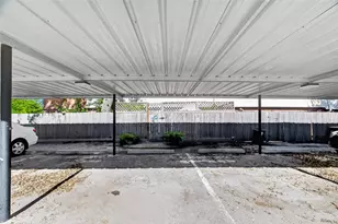 5204 Arboles Dr, Houston, TX 77035 - Photo 41